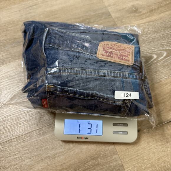 Levi's 505 Jeans Women's Size 28x30 Blue Denim Mid Rise Straight Leg - Picture 13 of 14